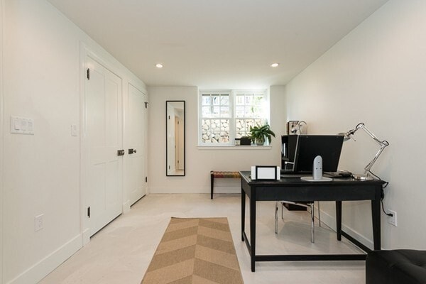 Building Photo - 29 Grant St