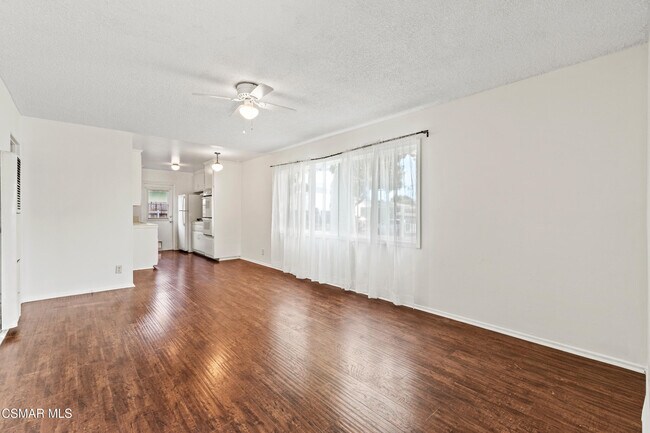 Building Photo - 3341 Porter Ln