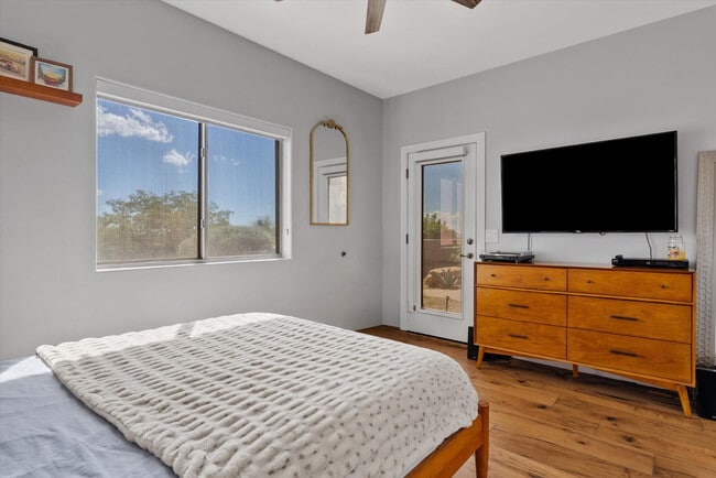 Building Photo - 3314 W Here to There Dr