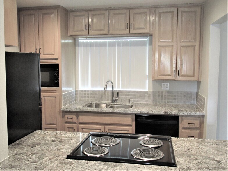 Kitchen - 4620 N 68th St