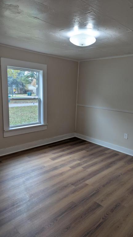 Building Photo - 209 S Center St