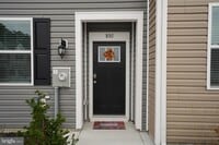 Building Photo - 852 Mersey Ln