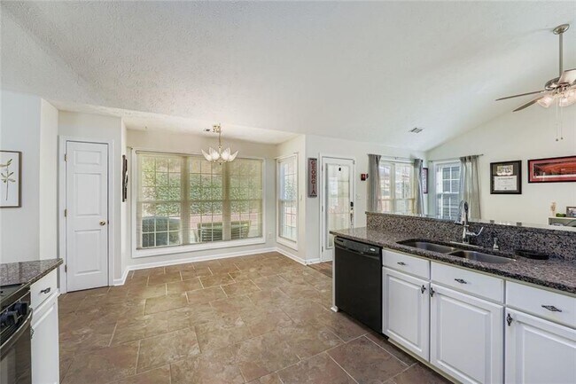 Building Photo - 2895 Dogwood Creek Pkwy NW