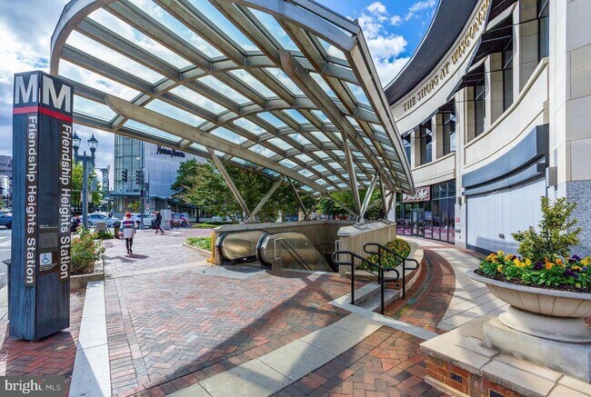 Building Photo - 4515 Willard Ave