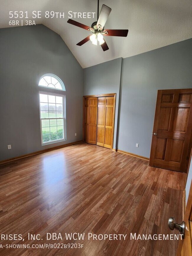 Building Photo - 5531 SE 89th St