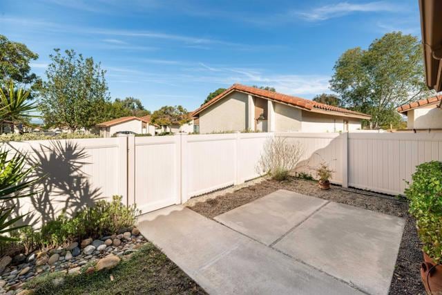 Building Photo - 1866 Pleasantdale Ln