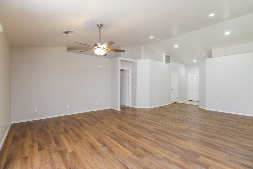 Building Photo - 4966 E Magnus Dr