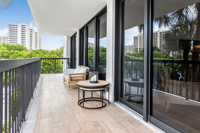 Building Photo - 4748 S Ocean Blvd