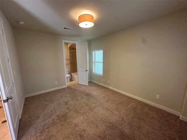 Building Photo - 2021 Fannin Station