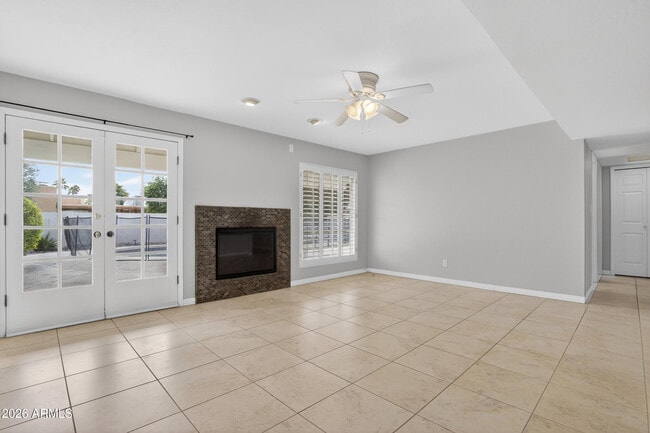 Building Photo - 6843 E Redfield Rd