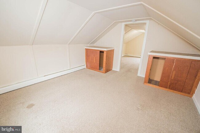 Building Photo - 1226 Pemberton Dr