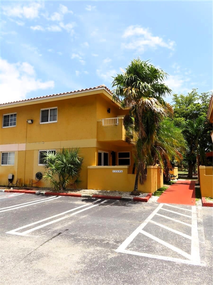 Building Photo - 13894 SW 65th Ter