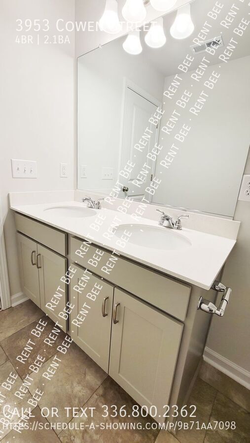 Building Photo - 3953 Cowen St