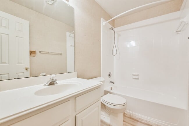 Building Photo - 10239 Sable Trail Ln