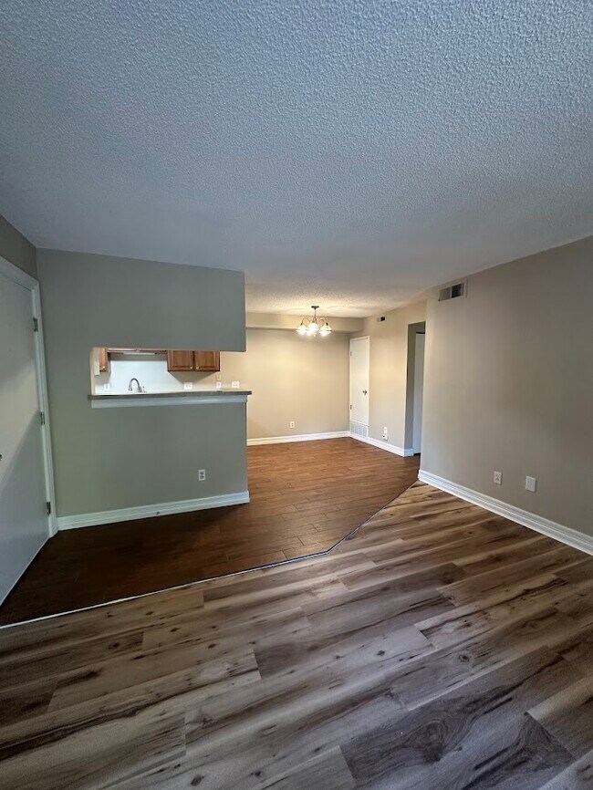 Building Photo - 1872 S Pitkin Cir