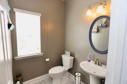 Building Photo - 3260 Matthews Dr