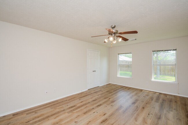 Building Photo - 7827 Talladega Springs Ln