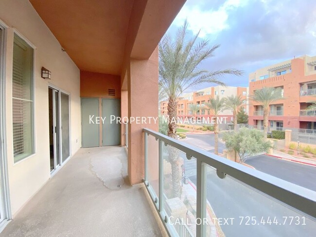 Building Photo - 2 BEDROOM CONDO AT PARK AVENUE OFF THE LAS...