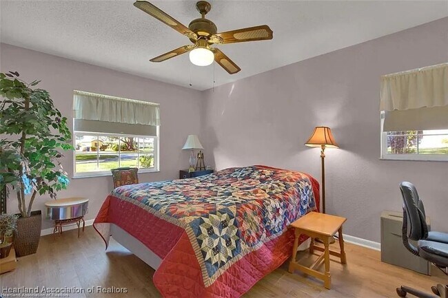 Building Photo - 2609 Orange Grove Dr