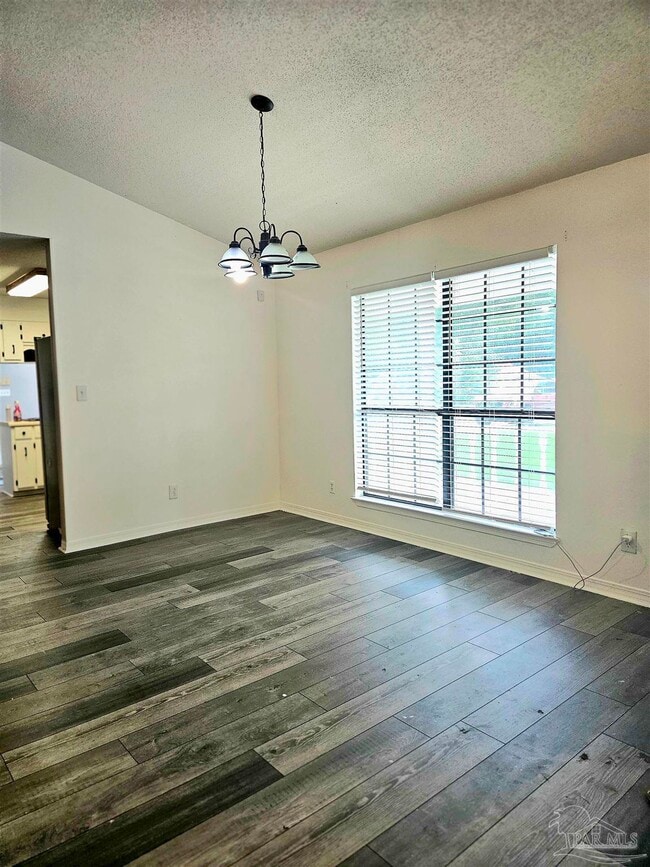 Building Photo - 5808 Hermitage Cir