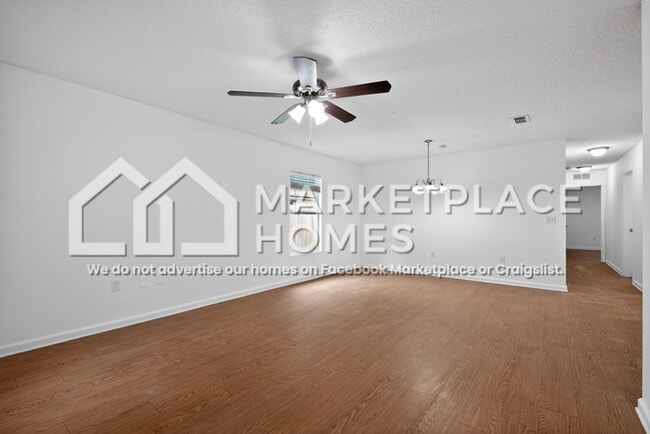 Building Photo - 2167 Thomas Ct