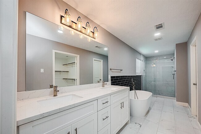 Building Photo - 1623 Cherry Ridge Dr