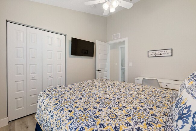 Building Photo - 1004 Josiah St