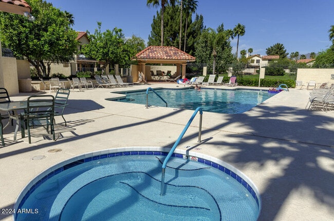 Building Photo - 9166 E Laurel Ln