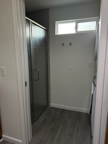 Building Photo - 5564 E Camden St