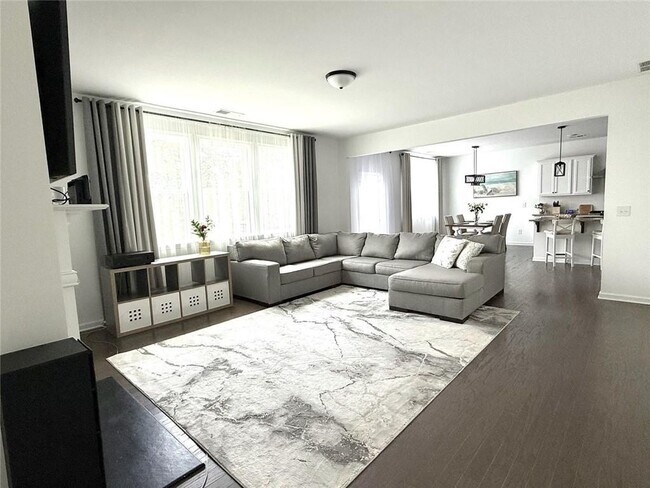Building Photo - 5575 Coltman Dr