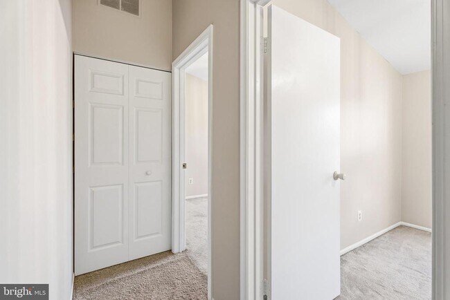 Building Photo - 41 Jones Falls Terrace