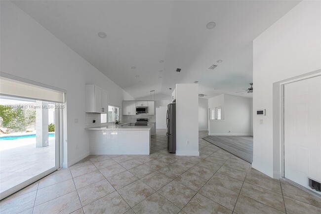 Building Photo - 3401 SW 141st Ave
