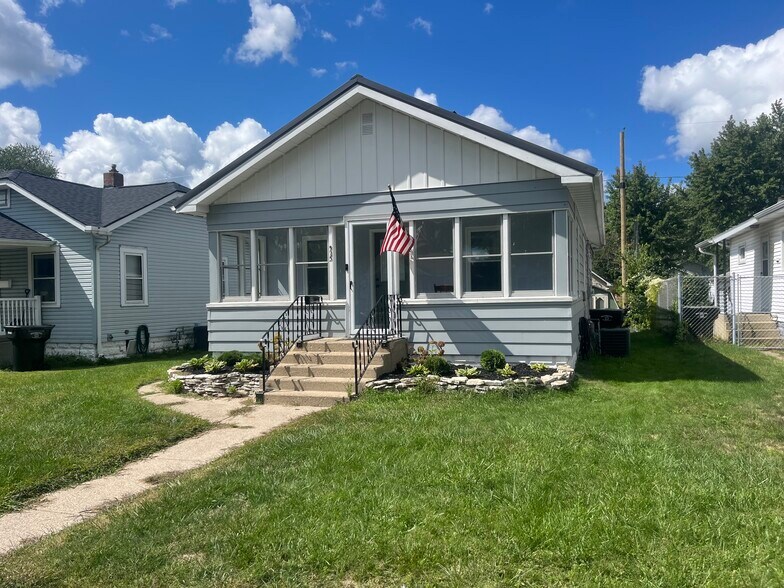 Primary Photo - 525 S 33rd St