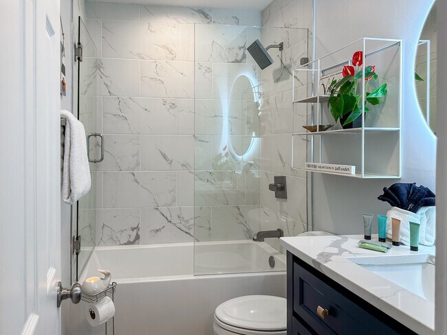 Building Photo - 4507 Luke Ave