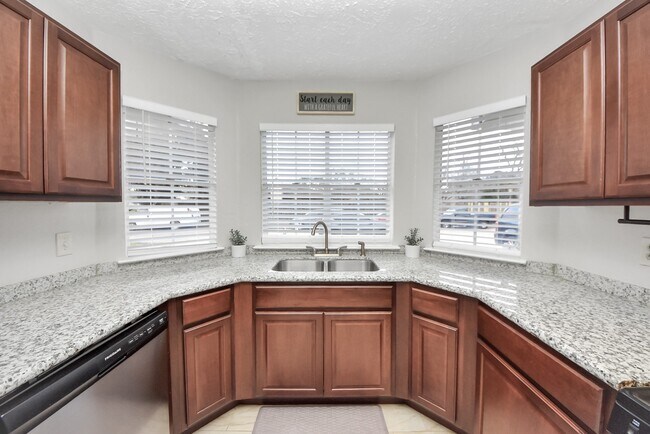 Building Photo - 20627 Burwood Cir