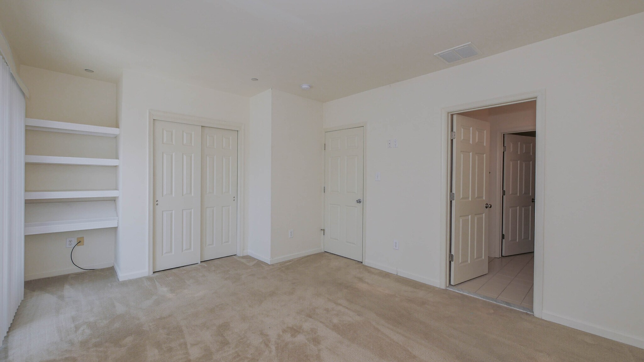 Building Photo - 4 Chelsea Ct