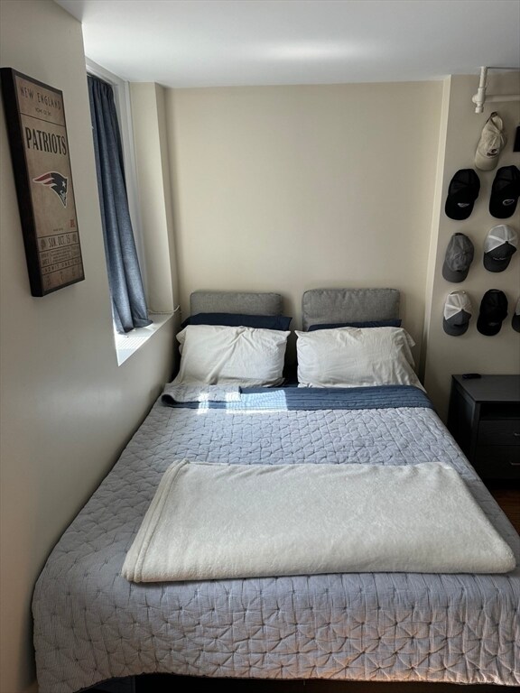 Building Photo - 2 Sackville St