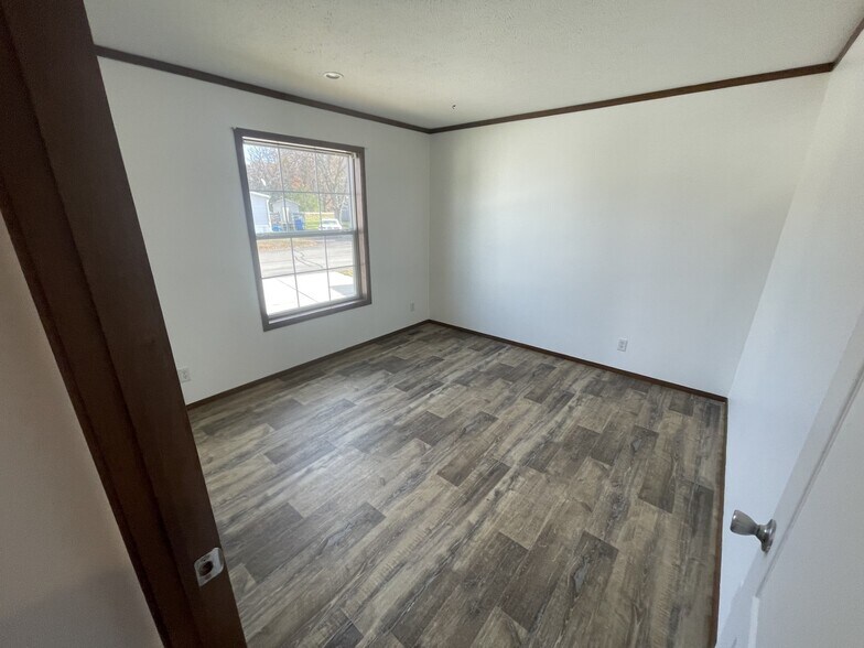 Building Photo - 10 Belmar St