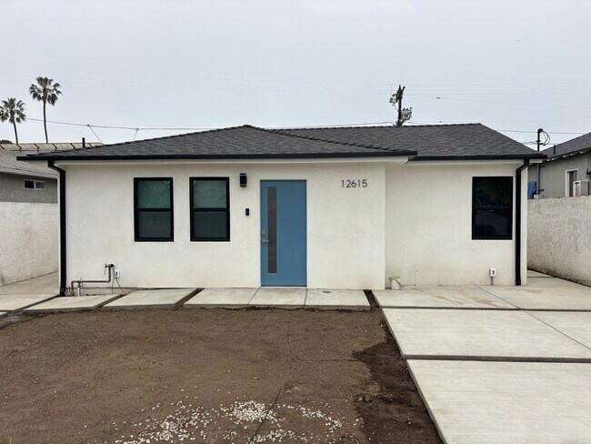 Primary Photo - 12615 Walsh Ave