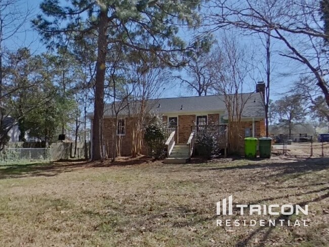 Building Photo - 327 Westridge Rd