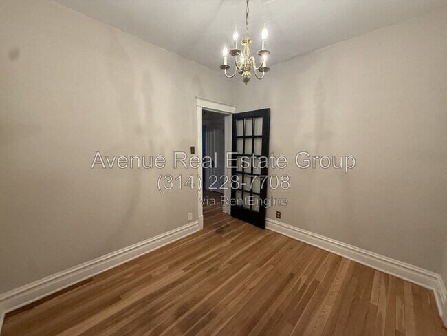 Building Photo - 4561 Shenandoah Ave