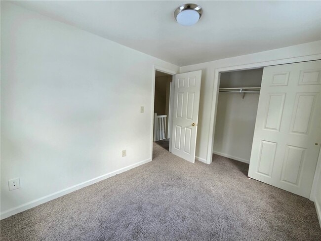 Building Photo - 252 A Allen St