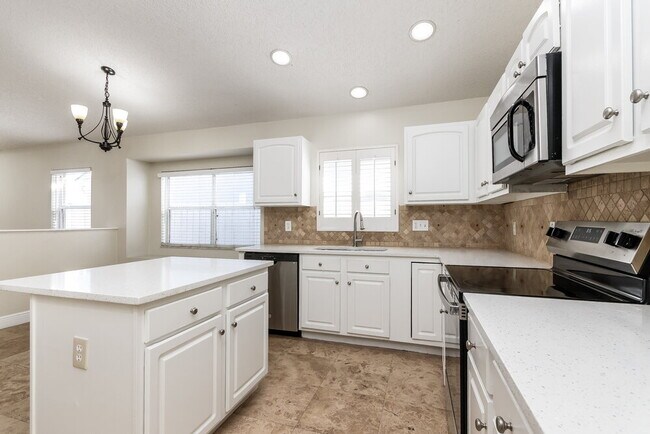 Building Photo - 2504 River Ridge Dr