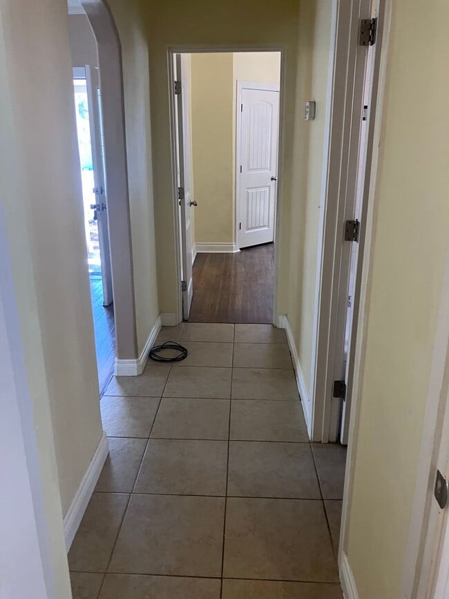 Building Photo - 242-246 N 2nd Ave