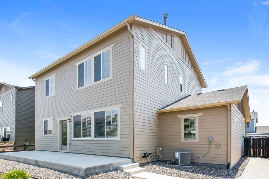 Building Photo - 14937 Melco Ave