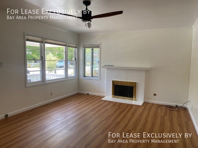 Building Photo - 2048 Eucalyptus Ave