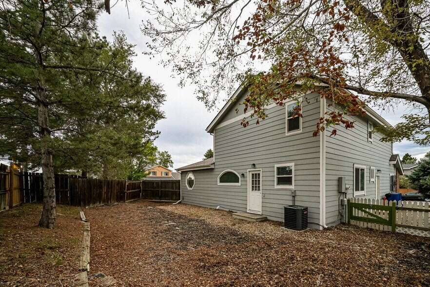 Building Photo - 3501 S Richfield Cir