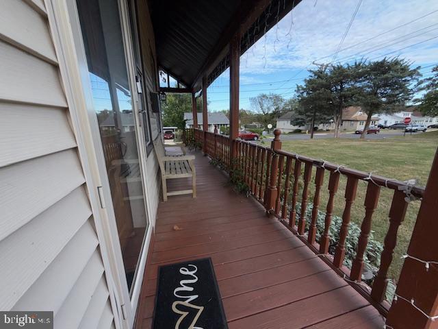 Building Photo - 555 Velde Ave