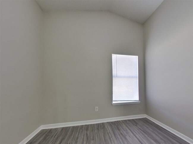 Building Photo - 3114 Kelling St