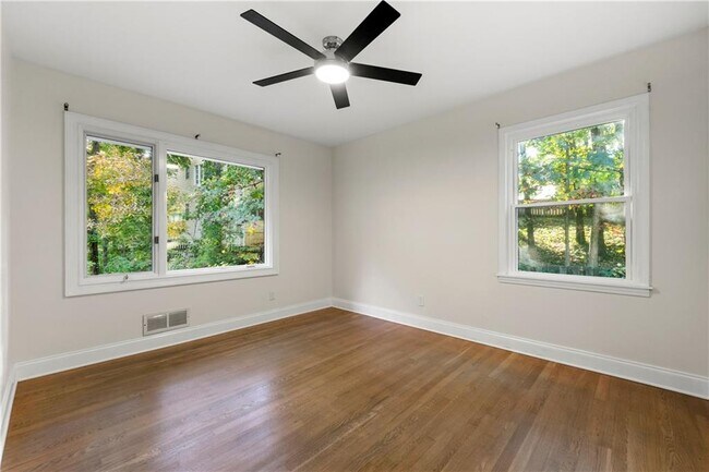 Building Photo - 6511 Vernon Woods Dr NE